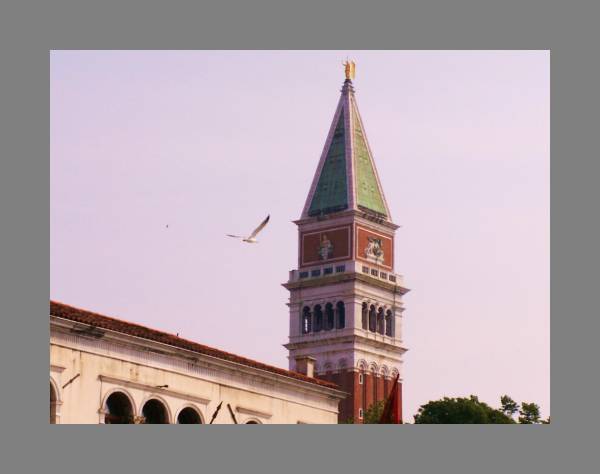 Le haut du Campanile San Marco